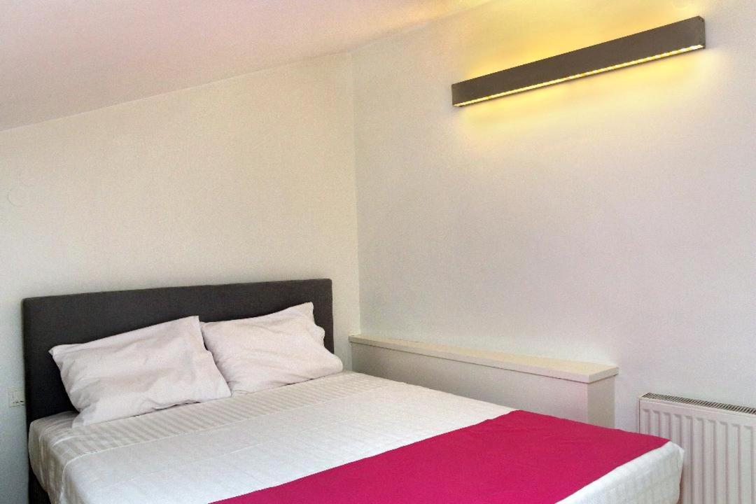 Vivian Art Apartments Ретимно Экстерьер фото
